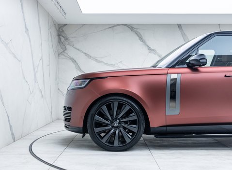 Land Rover Range Rover P530 SV 36