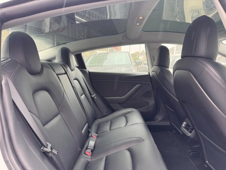 Tesla Model 3 STANDARD RANGE PLUS 11