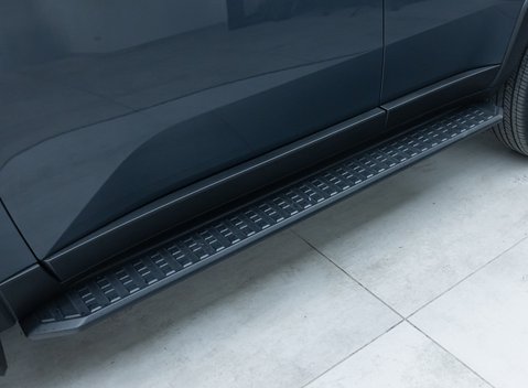 Toyota Land Cruiser Invincible 46