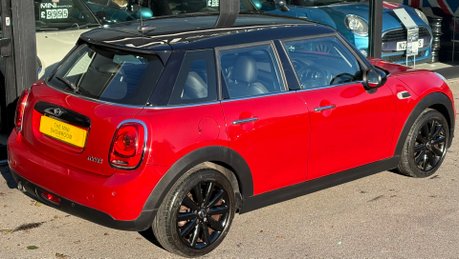 Mini Hatch Cooper 1.5 Automatic Chili / Media XL 5 door + DEPOSIT TAKEN 10