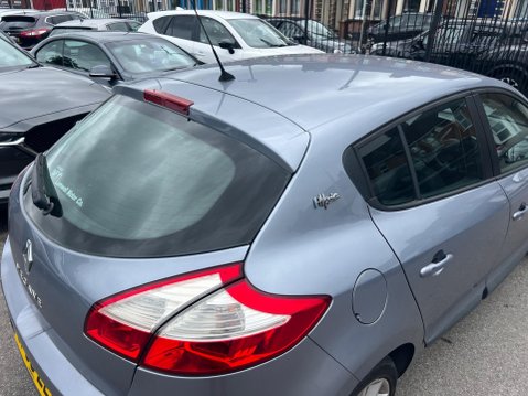 Renault Megane 1.6 16V I-Music Euro 5 5dr 12