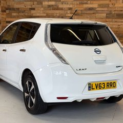 Nissan LEAF 24kWh Visia Hatchback 5dr Electric Auto (107 bhp) 2