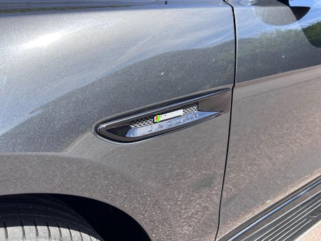 Jaguar F-Pace 2.0 D180 R-Sport Auto AWD Euro 6 (s/s) 5dr 58