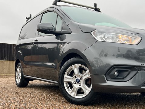 Ford Transit Courier LIMITED 14