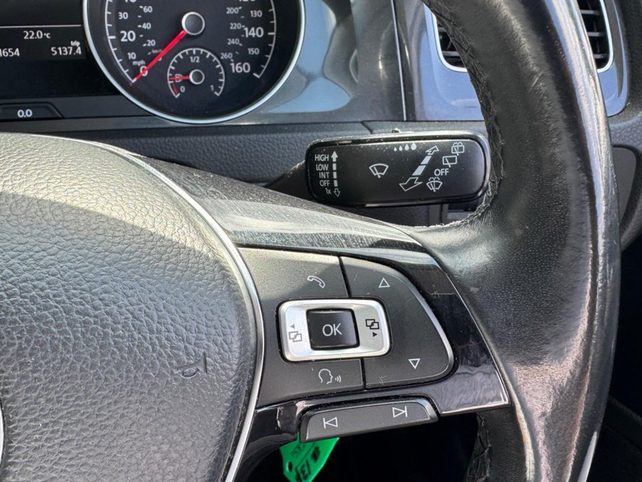 2017 Volkswagen Golf — image 24