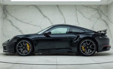 Porsche 911 Turbo S (992) 2