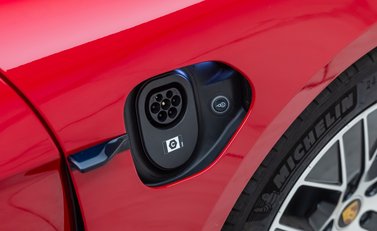 Porsche Taycan 4S SPORT TURISMO 31