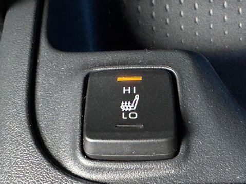 Toyota Corolla 1.8 VVT-h Design Touring Sports CVT Euro 6 (s/s) 5dr 32