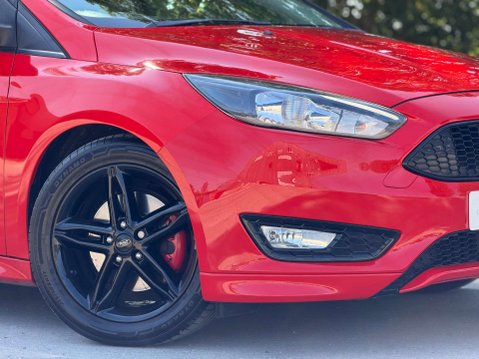 Ford Focus 1.5 Focus Zetec S Red Edition 5dr 16