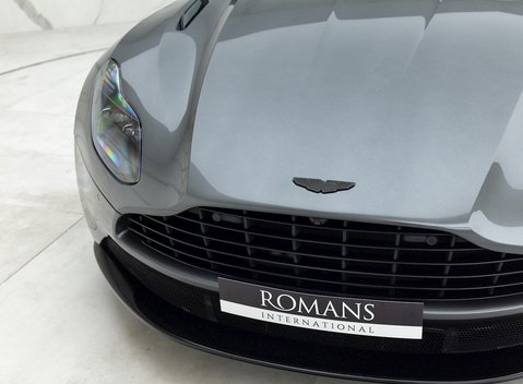 Aston Martin DB11 V8 Shadow Edition 20