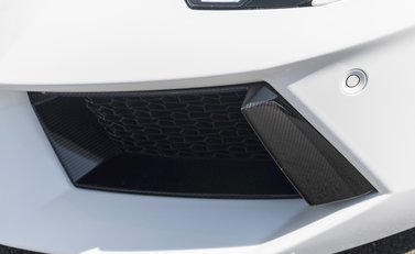 Lamborghini Aventador LP700-4 Roadster 26