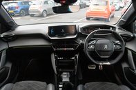Peugeot 208 GT PREMIUM 3