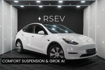 Tesla Model Y LONG RANGE AWD Now with GROK AI 1 Owner Comfort Suspension Pano roof VAT Q