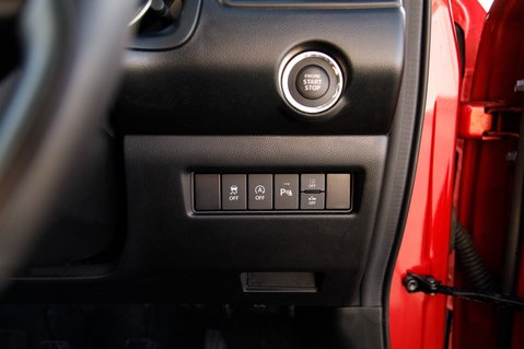 Suzuki Swift SZ5 DUALJET MHEV 10