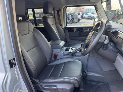 Ineos Grenadier FIELDMASTER EDITION 8