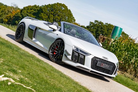 Audi R8 5.2 R8 Spyder Quattro V10 Semi-Auto 4WD 2dr 19