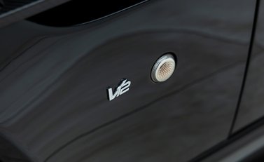 Aston Martin V12 Vantage S Roadster 44