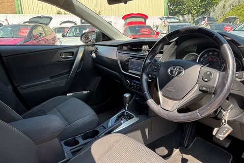 Toyota Auris ICON VALVEMATIC.. AUTOMATIC.. 9 MAIN DEALER SERVICES.. STUNNING EXAMPLE 2