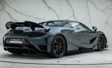 McLaren 765LT Spider 9
