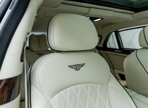 Bentley Mulsanne V8 SPEED 15