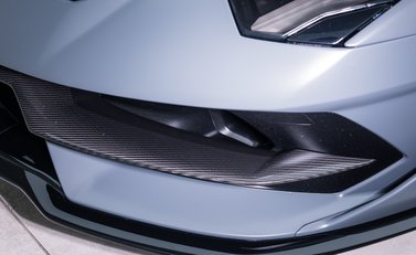 Lamborghini Aventador SVJ LP 770-4 ROADSTER 32