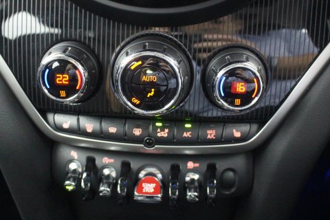 Mini Countryman 5dr 1.5 Cooper Exclusive ALL4 Automatic Panoramic Sunroof 17