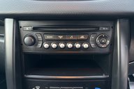 Peugeot 207 VERVE.. 9 SERVICES.. INCLUDING CAMBELT.. LOW INSURANCE.. PERFECT FIRST CAR  11