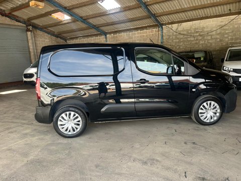 Peugeot Partner BLUEHDI PROFESSIONAL PREMIUM L1 4