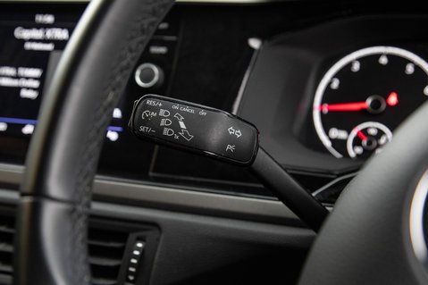 Volkswagen Polo SE TSI DSG 16
