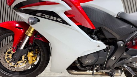 Honda CBR CBR 600 2011 ONLY 11K LONG MOT WARRANTY SUPER SPORT 600CC 27