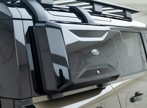 Land Rover Defender 110 D250 First Edition 30