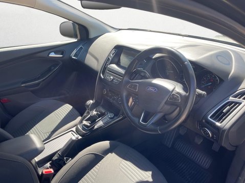 Ford Focus 1.0T EcoBoost Titanium Euro 6 (s/s) 5dr 11