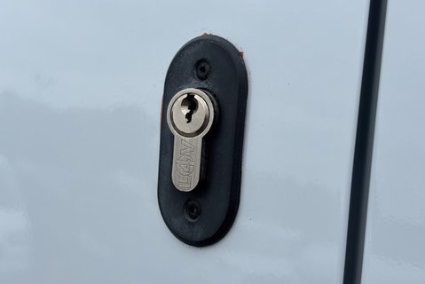 Ford Transit Connect 220 L1 Base 100 ps Tdci Panel Van - Air Con / Rear Camera 30