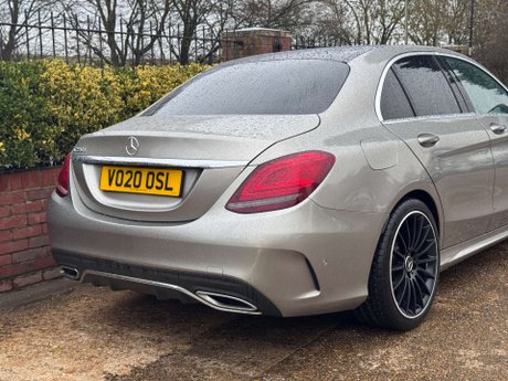 Mercedes-Benz C Class 2.0 C 220 AMG Line Premium D Auto 4dr 18