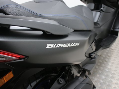 Suzuki Burgman 400 AN 400 AM2 24