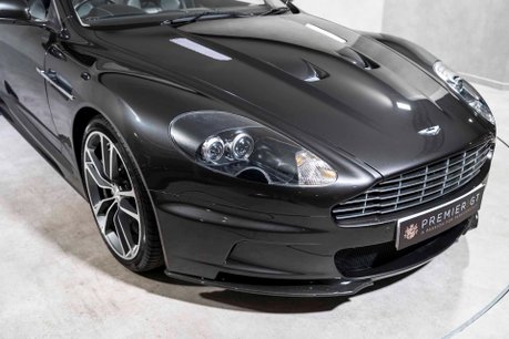 Aston Martin DBS V12 VOLANTE. FULL ASH. CARBON EXT. CERAMIC BRAKES. BANG & OLUFSEN. 38