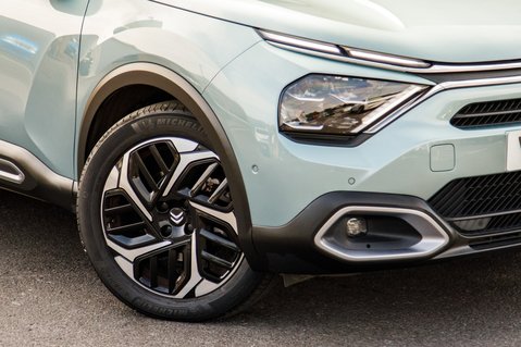 Citroen C4 PURETECH SHINE PLUS S/S EAT8 11
