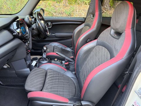 Mini Hatch 1.5 Cooper 3dr 20