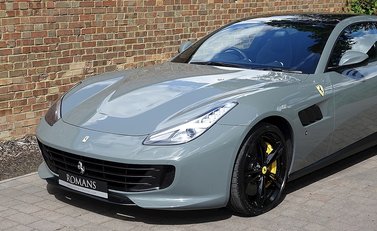 Ferrari GTC4 Lusso 8