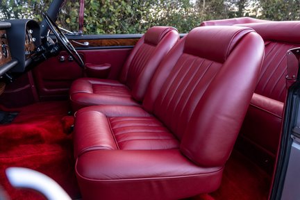 Bentley S2 Continental Drophead 26