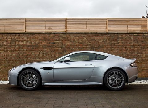 Aston Martin V8 Vantage N430 6