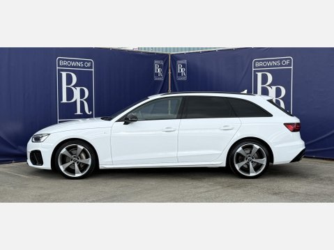 Audi A4 2.0 TDI 40 Black Edition Estate 5dr Diesel S Tronic quattro Euro 6 (s/s) (1 8