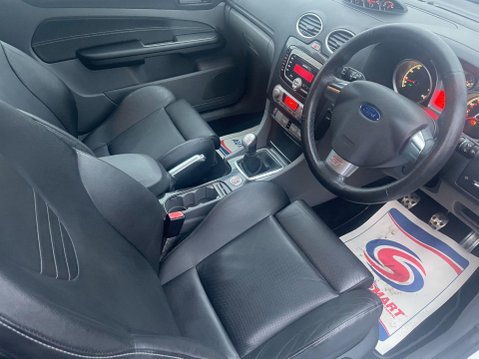 Ford Focus 2.5 SIV ST-3 3dr 11