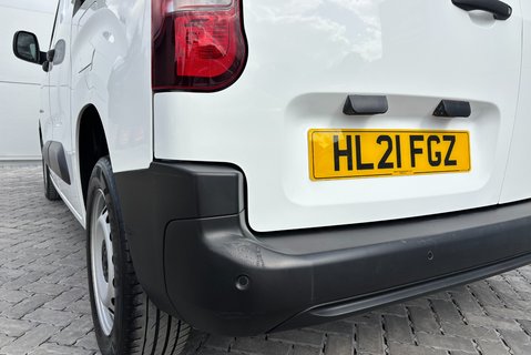 Vauxhall Combo L1H1 2300 100 ps Dynamic Panel Van - No VAT 23