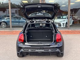 Mini Hatch 1.5 Cooper Sport 3dr 74