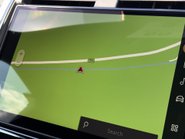 Land Rover Discovery D300 Commercial Dynamic HSE 17