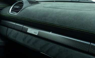 Porsche Cayman GT4 RS (718) 21