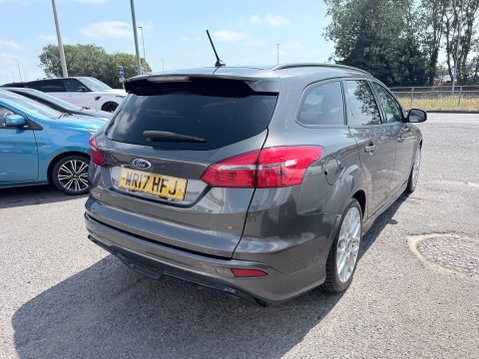 Ford Focus 1.5 ST-LINE TDCI 5
