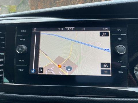 Volkswagen Caravelle 2.0 TDI Executive MPV 5dr Diesel DSG Euro 6 (s/s) (150 ps) 46