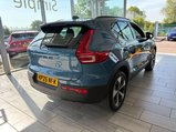 Volvo XC40 2.0 B4 MHEV Plus Dark DCT Auto Euro 6 (s/s) 5dr 8